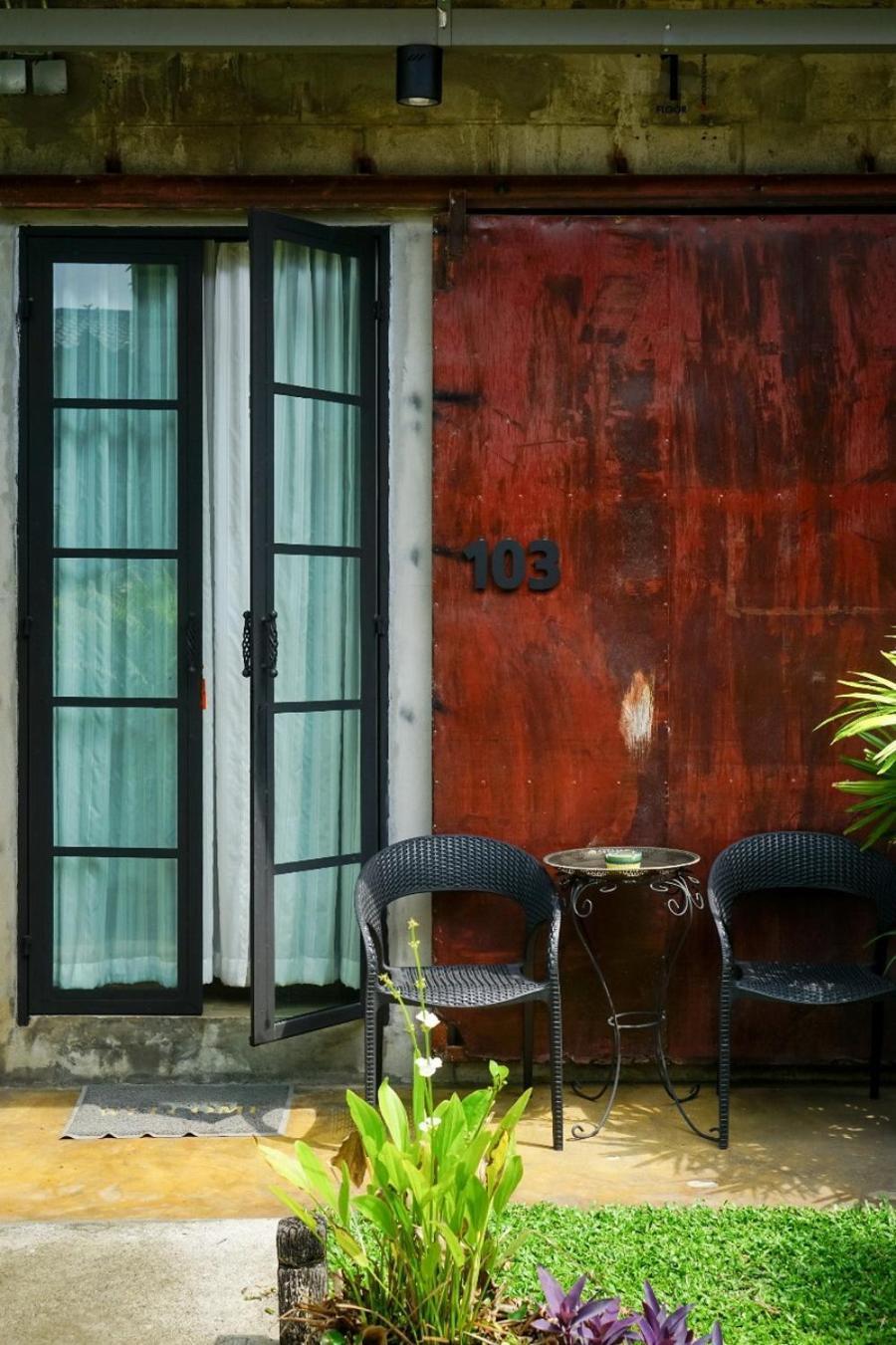 The Warehouse Chiang Mai Hotell Exteriör bild