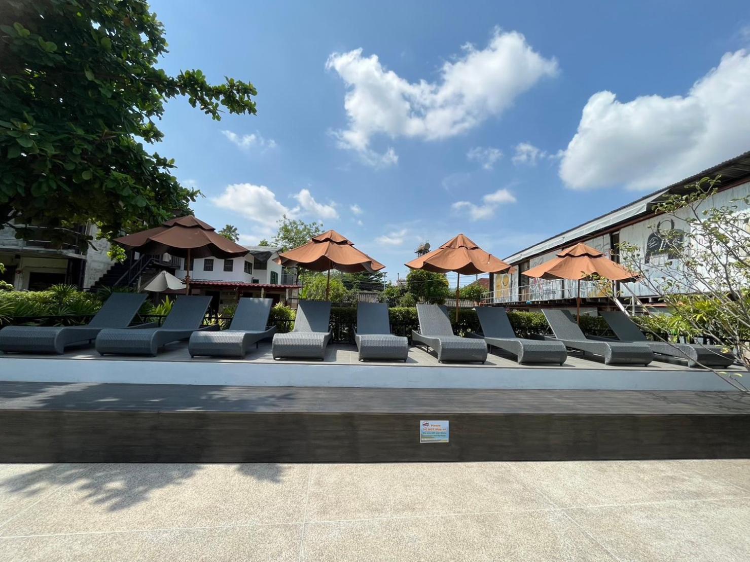 The Warehouse Chiang Mai Hotell Exteriör bild