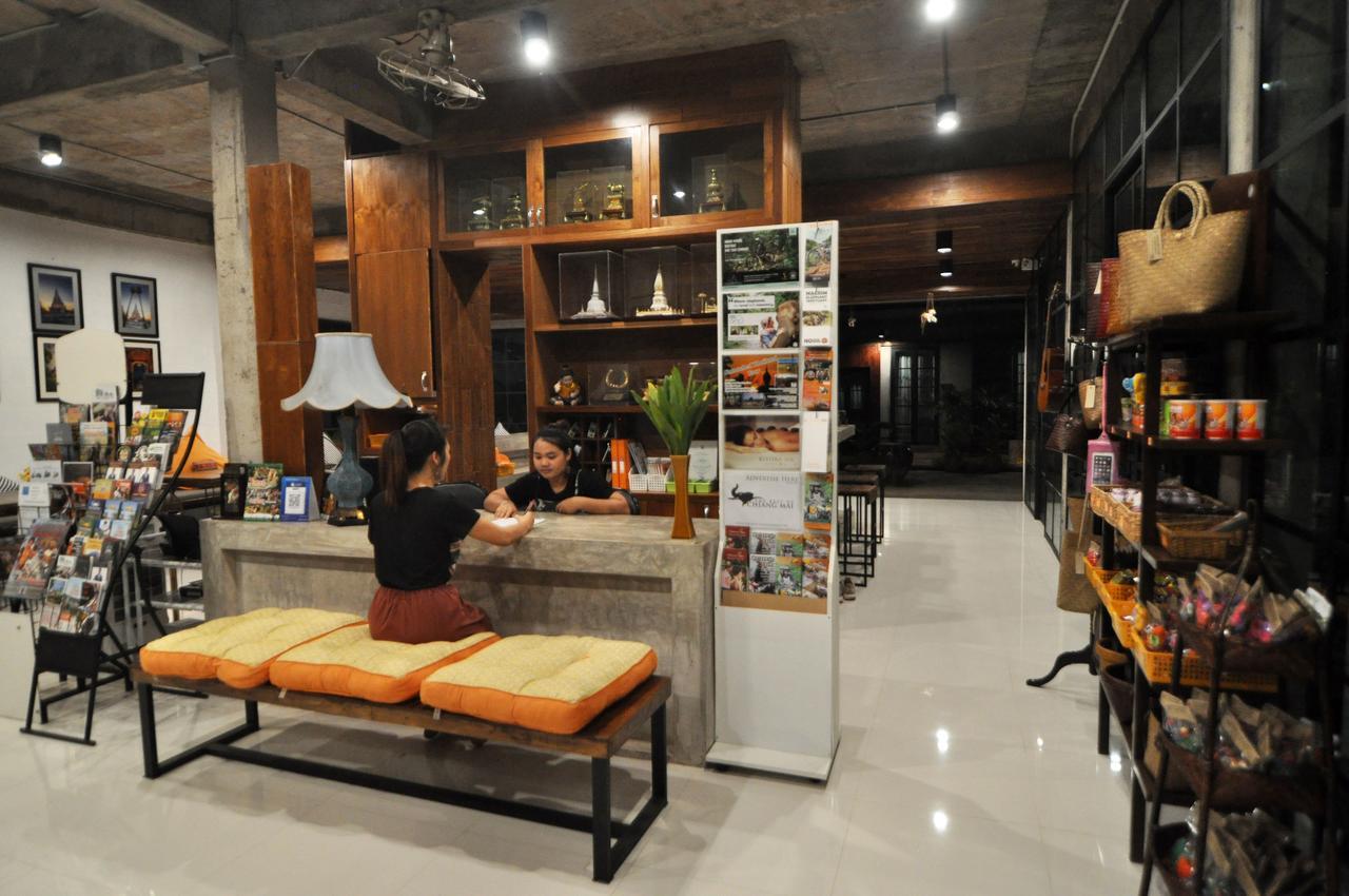 The Warehouse Chiang Mai Hotell Exteriör bild