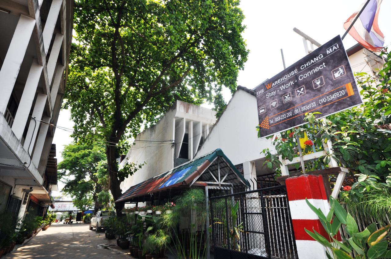 The Warehouse Chiang Mai Hotell Exteriör bild